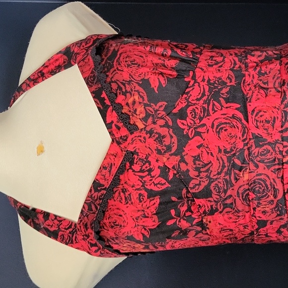 Hot topic pin up rose dress size large - Picture 2 of 5